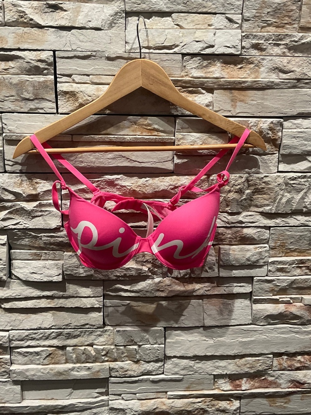 Victoria’s Secret Pink Wear Everywhere Lightly Lined Bra, Pink/ White, Size 34 B